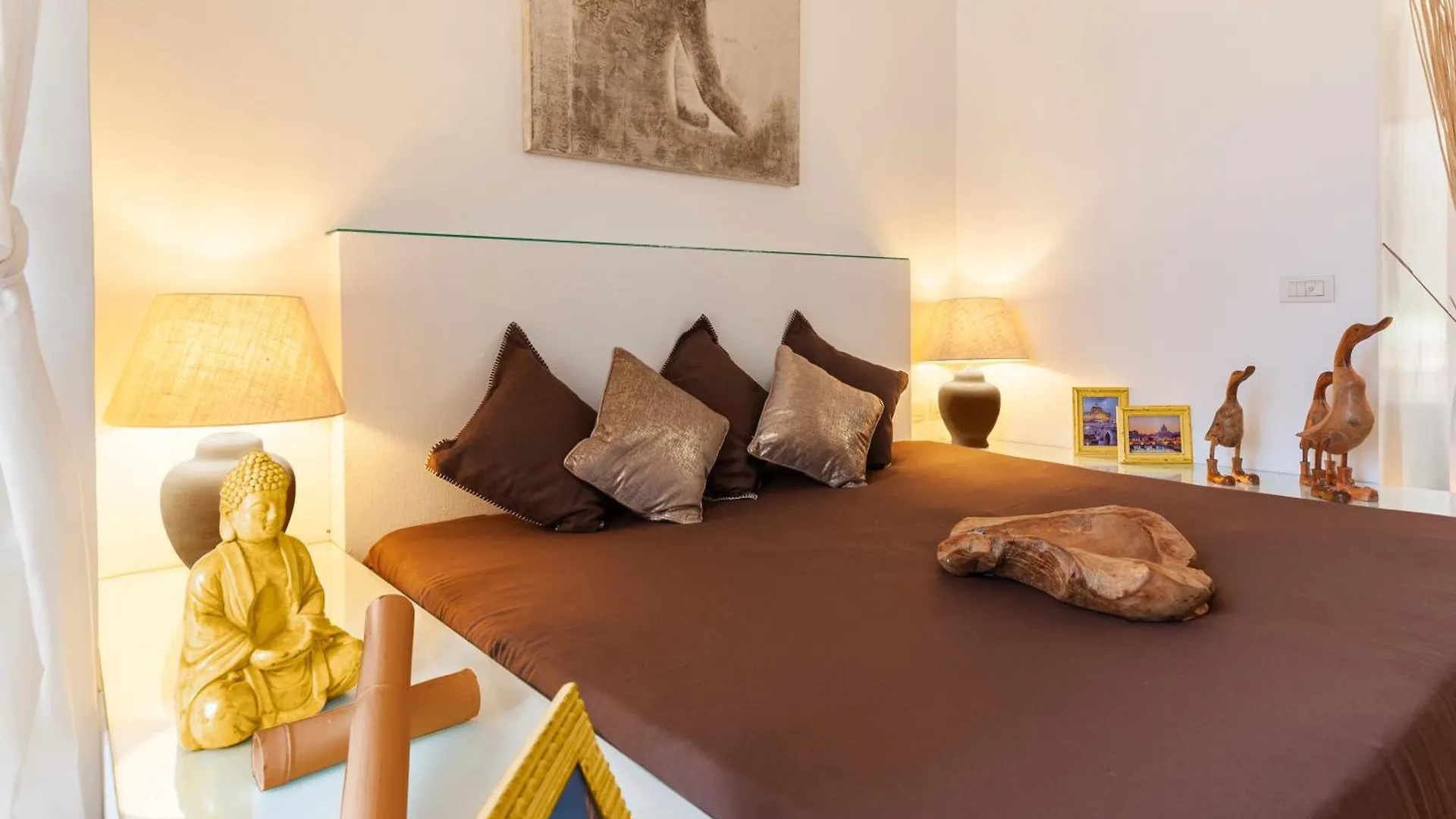 Campo Dei Fiori Sun With Balcony Apartment Rome Italy