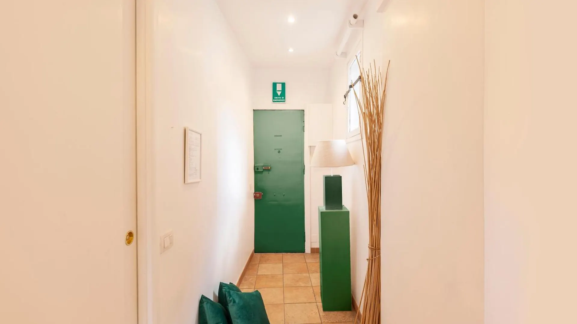 Campo Dei Fiori Sun With Balcony Apartment Rome