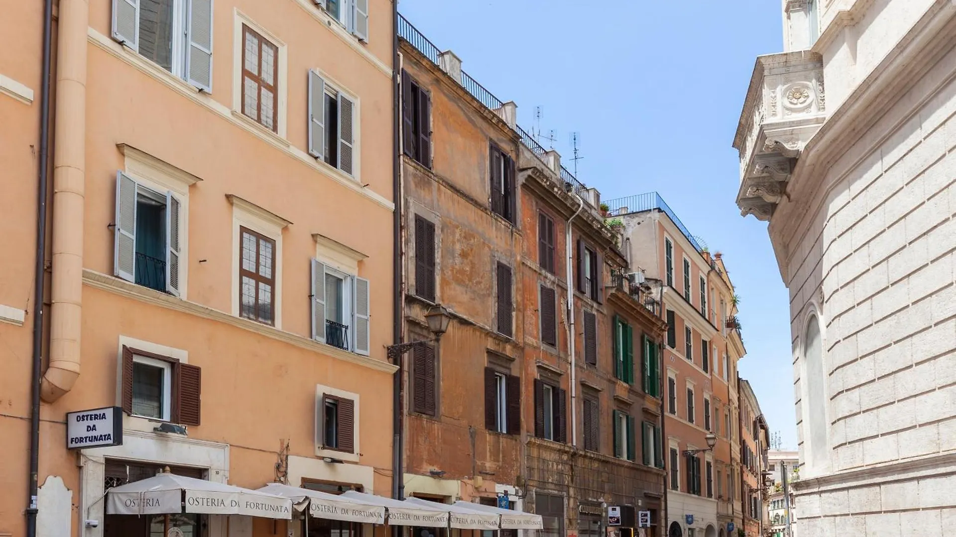 Campo Dei Fiori Sun With Balcony Apartment Rome