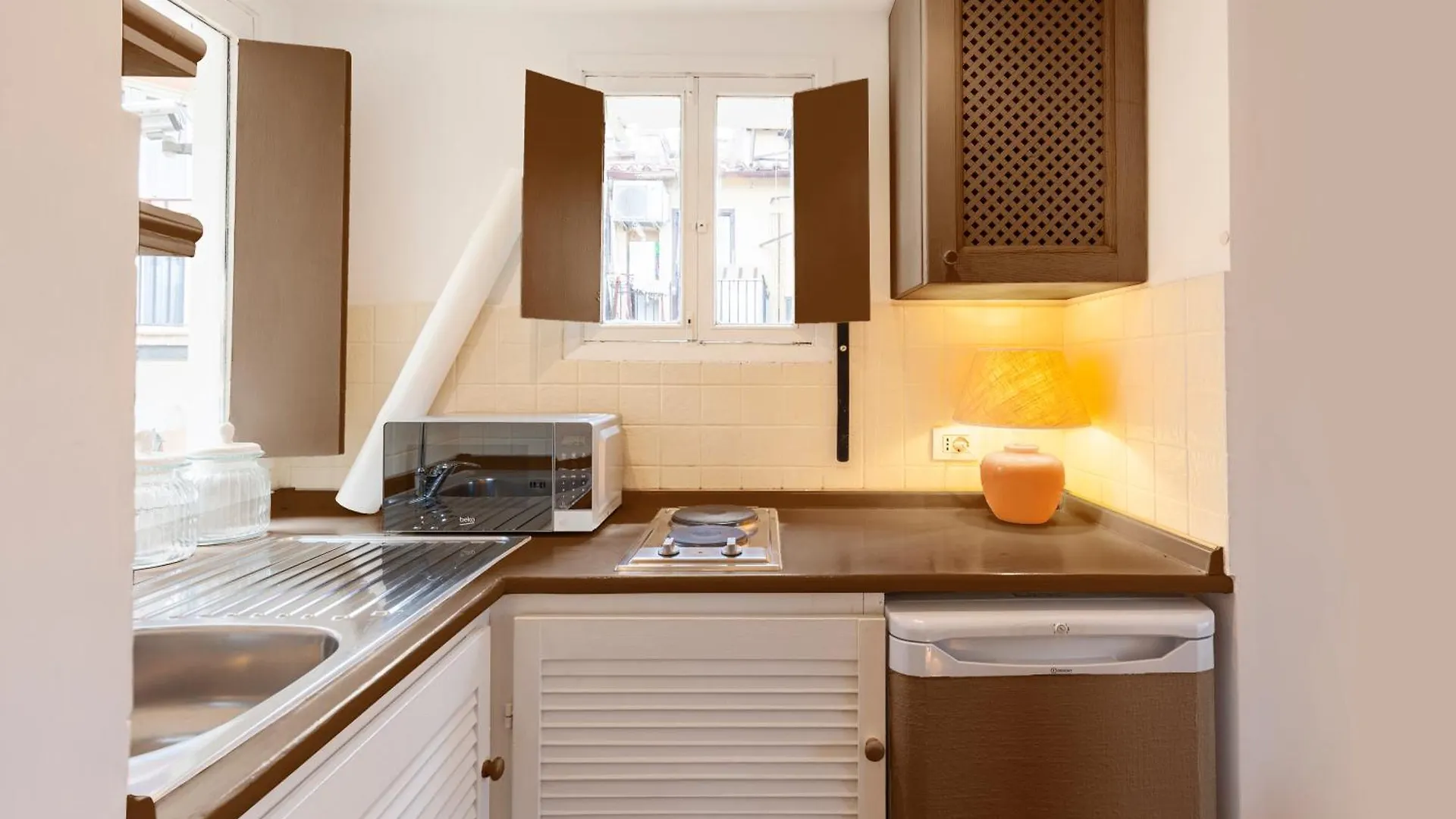 Campo Dei Fiori Sun With Balcony Apartment Rome