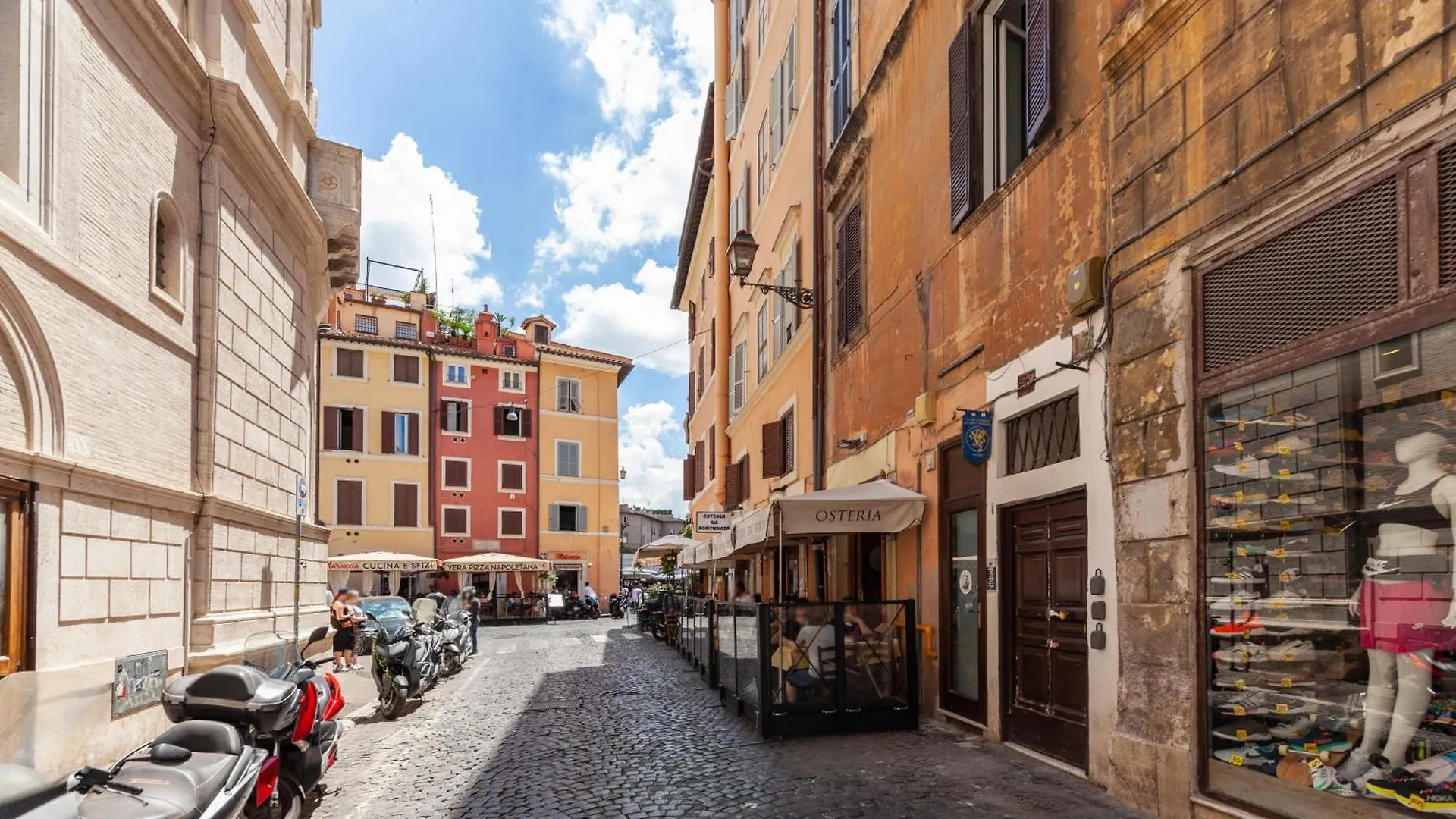 Campo Dei Fiori Sun With Balcony Apartment Rome